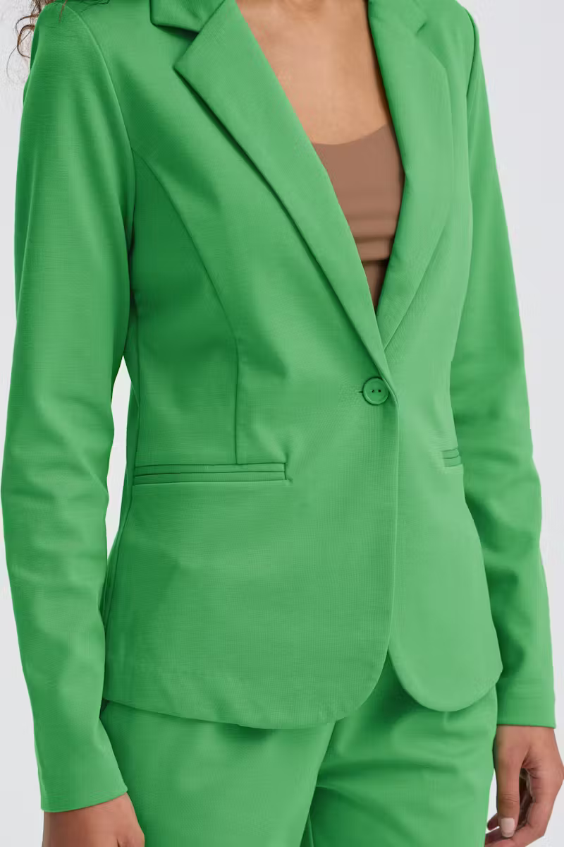 Short Soft Curved Jersey Jacket  – Ichi