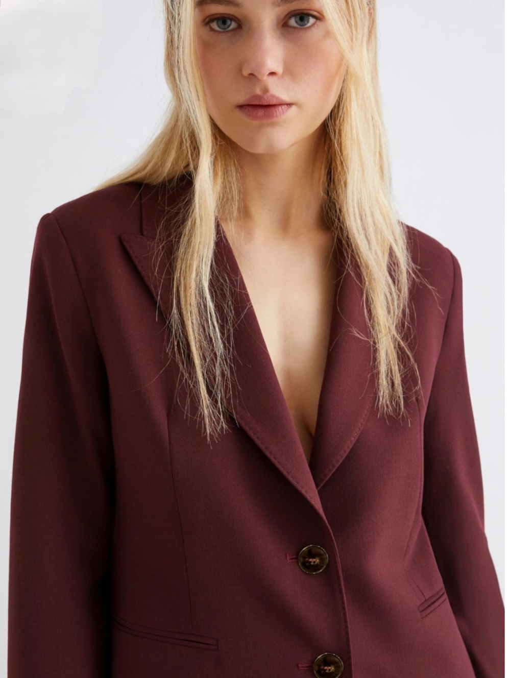 Sharp Straight Fitted Hip Length Jacket – Marella