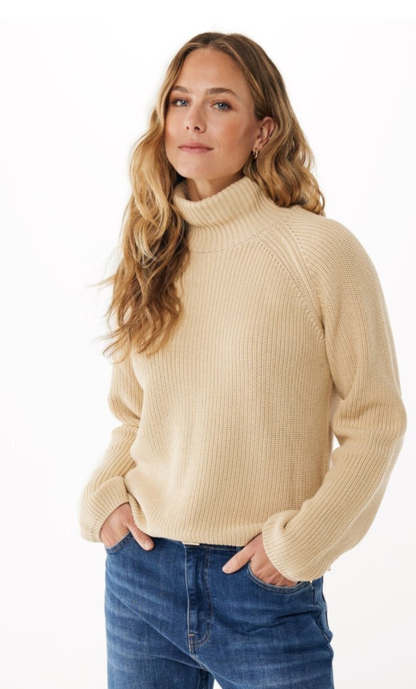 Chunky Knit Turtleneck Sweater – Mexx