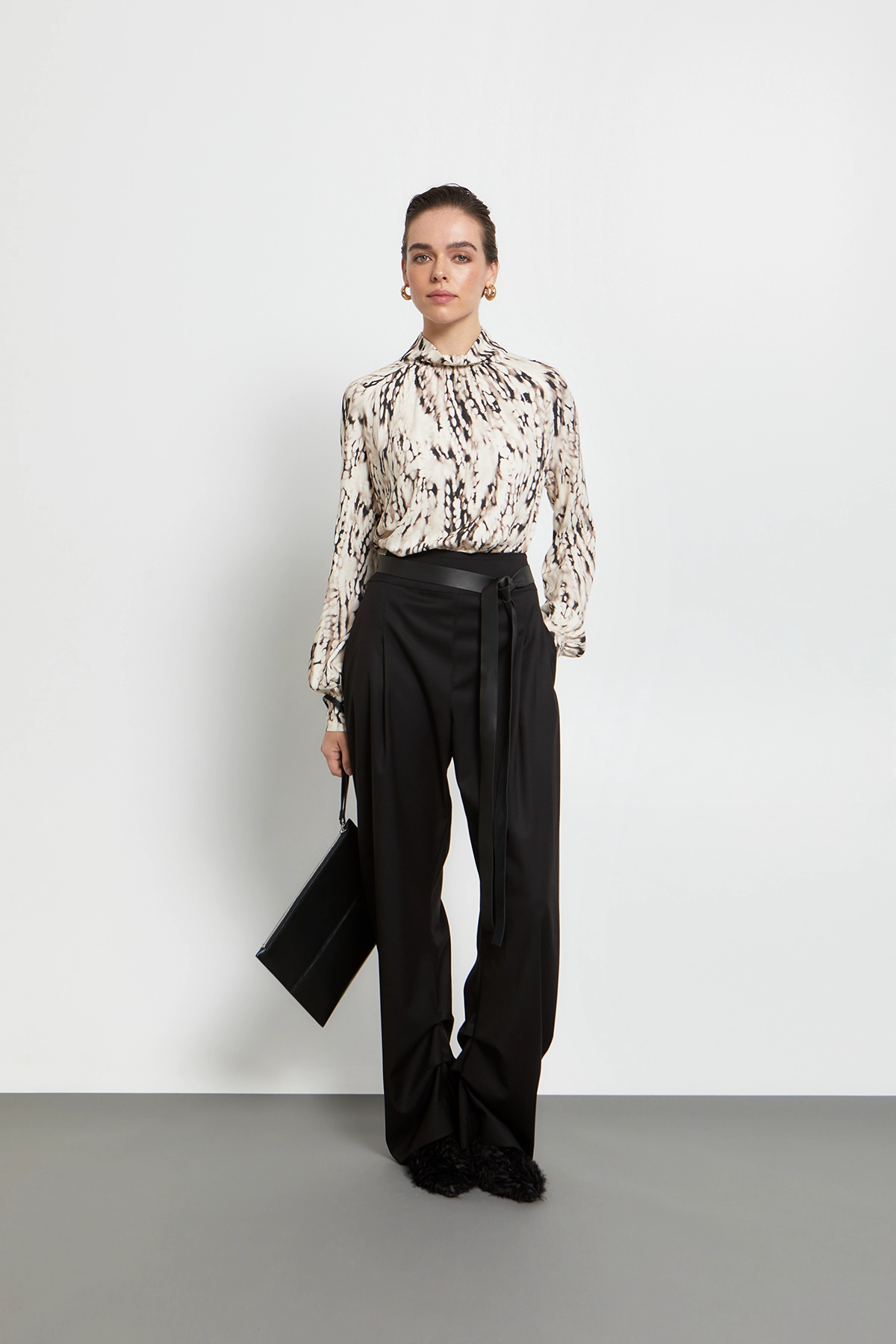 ‘Ebru’ Patterned High Neck Blouse – Kourbela