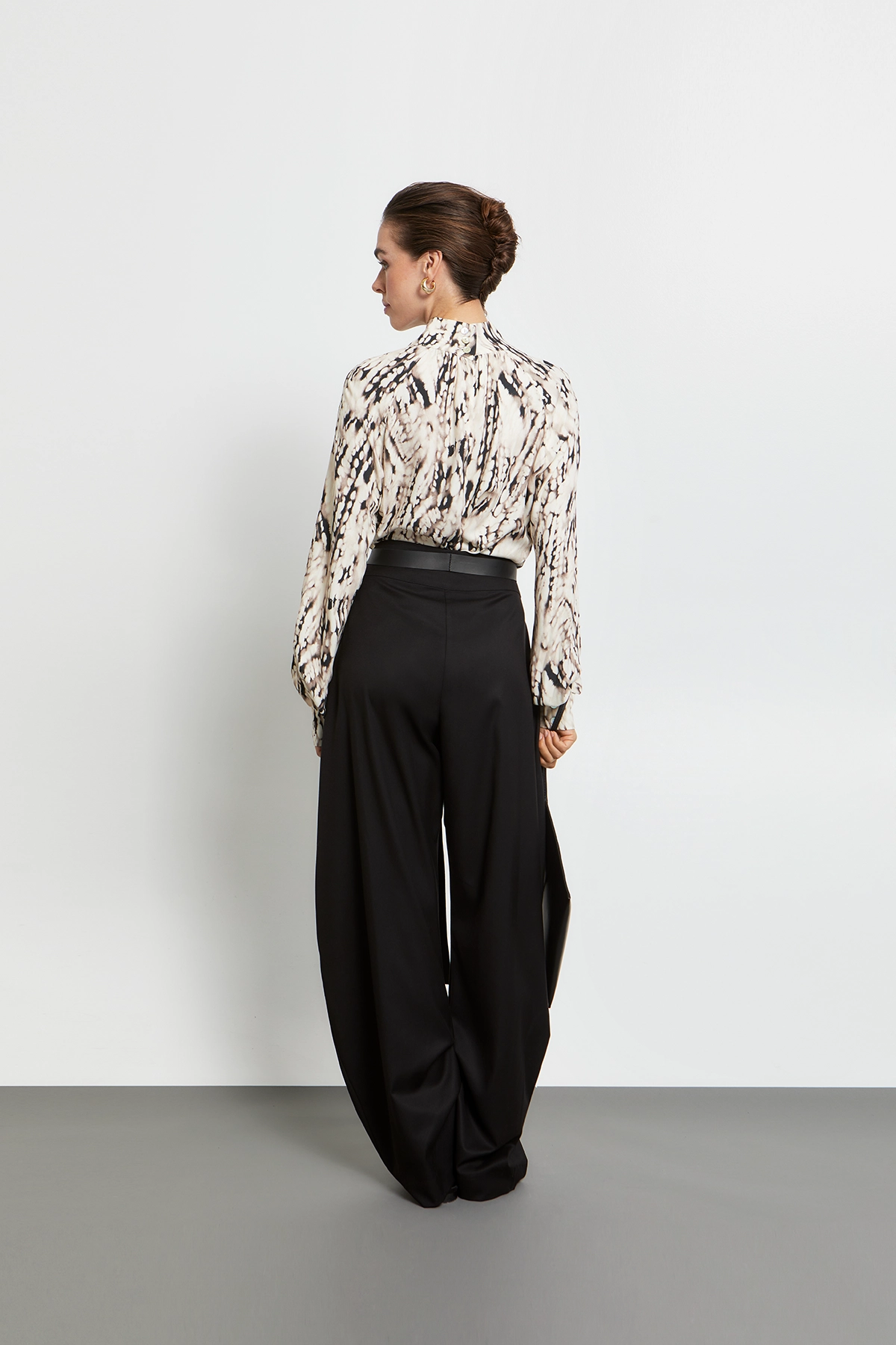 ‘Ebru’ Patterned High Neck Blouse – Kourbela