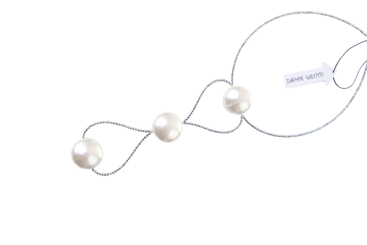 Pearly Pendant Necklace – Daphne Valente