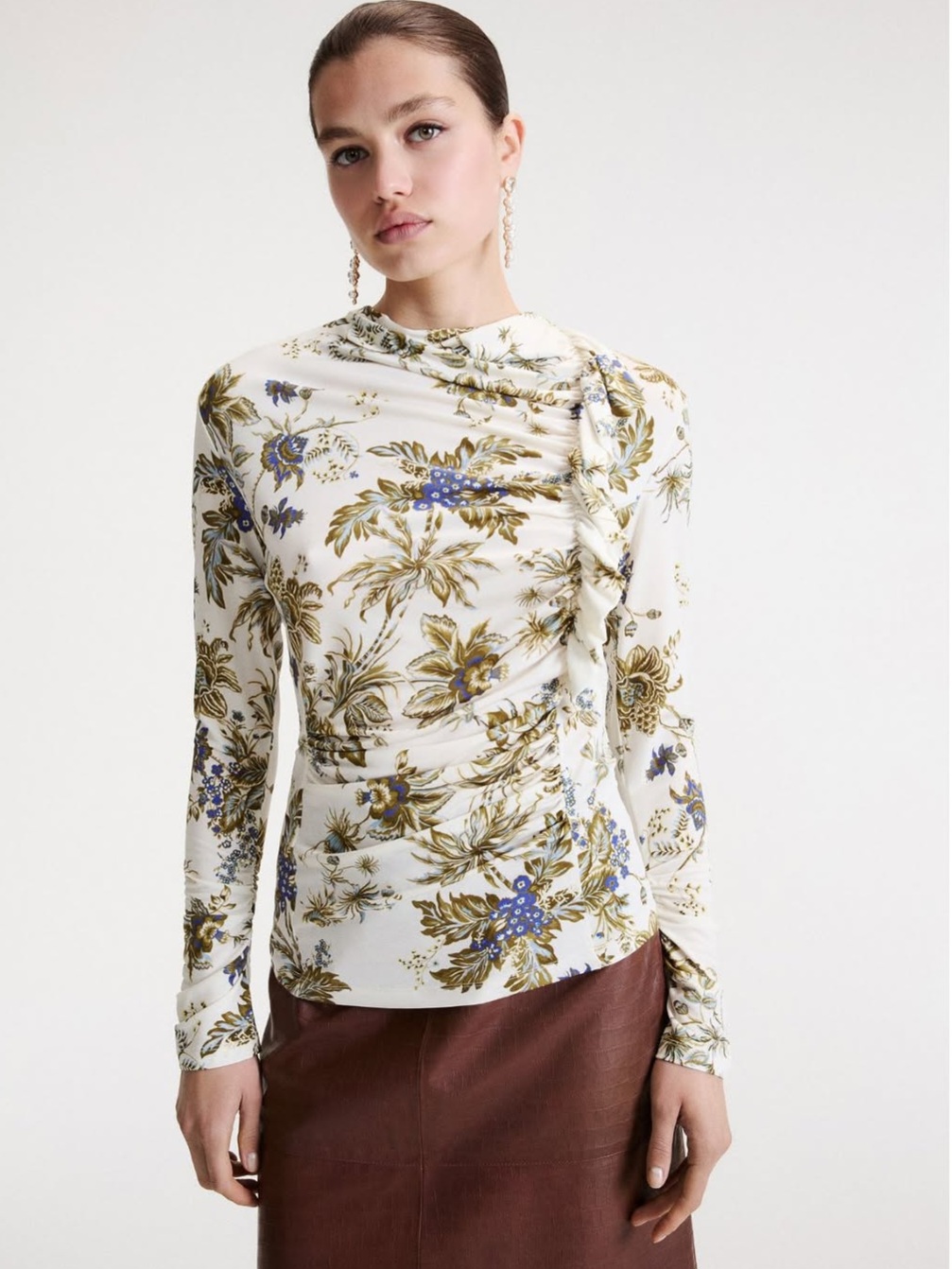 Ruched Fitted Floral Blouse with One Side Ruffle – Marella