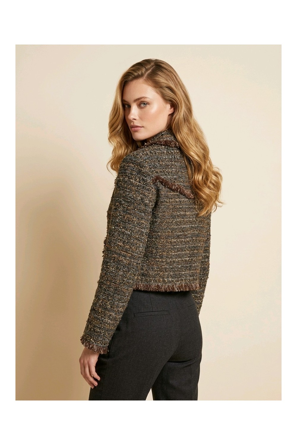 Cropped Bouclé Jacket with Fringe and Pocket Details – An’ge
